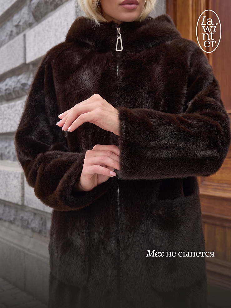 Шуба женская зимняя LAWINTER, коричневая, модель 55306