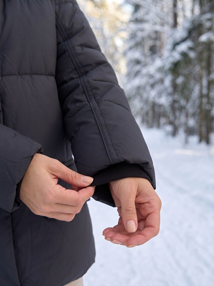 Куртка женская зимняя LAWINTER, черная, модель 85221