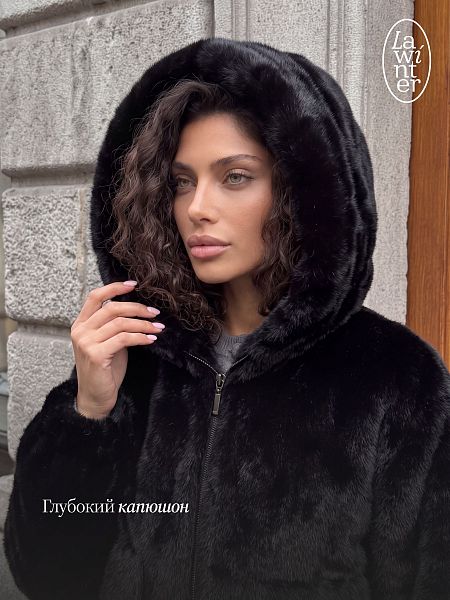 Шуба женская зимняя LAWINTER, черная, модель 56200