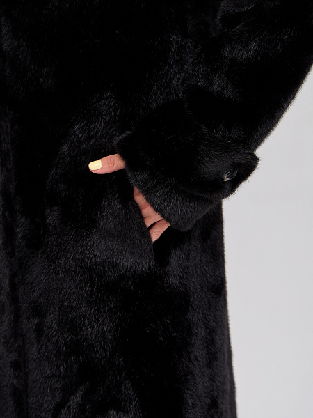 Шуба LAWINTER  модель 53576, цвет Черный
