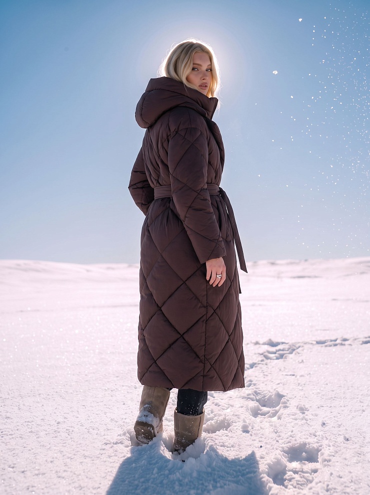 Пуховик женский зимний LAWINTER, коричневый, модель 85385