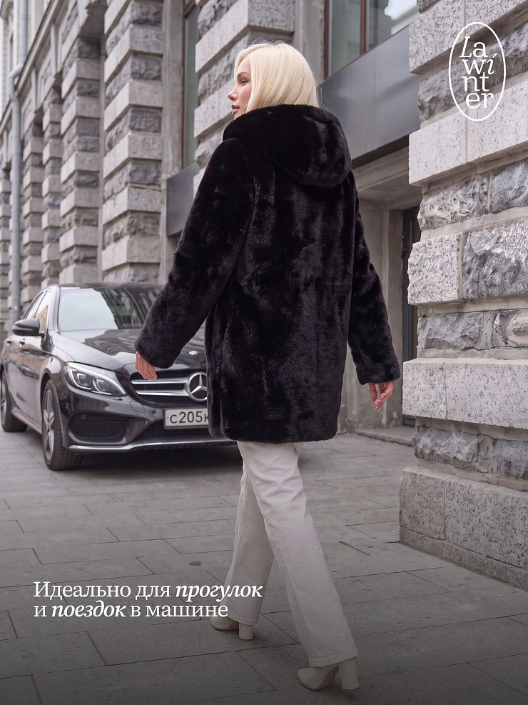 Шуба женская зимняя LAWINTER, черная, модель 55306