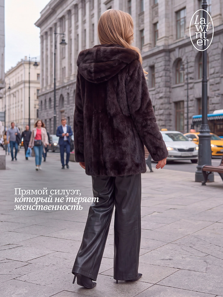 Шуба женская зимняя LAWINTER, темно-коричневая, модель 54262