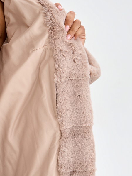 Шуба LAWINTER  модель 53961, цвет Пудра