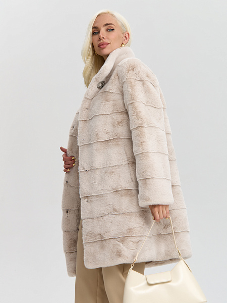 Шуба LAWINTER  модель 53961, цвет Молочный