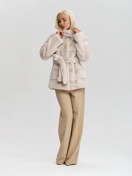 Шуба LAWINTER  модель 53961, цвет Молочный