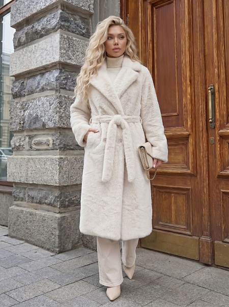 Шуба женская зимняя LAWINTER, молочная, модель 55845