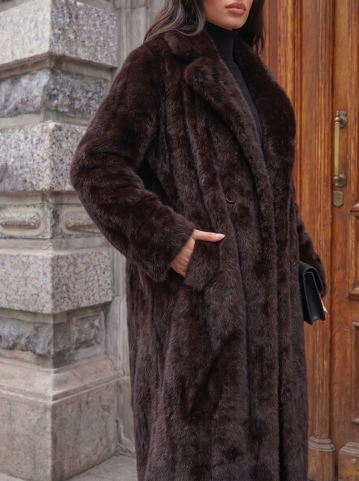 Шуба женская зимняя LAWINTER, коричневая, модель 55845