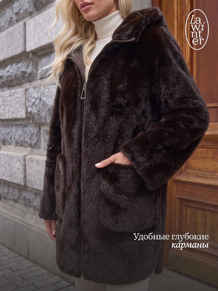 Шуба женская зимняя LAWINTER, коричневая, модель 55306