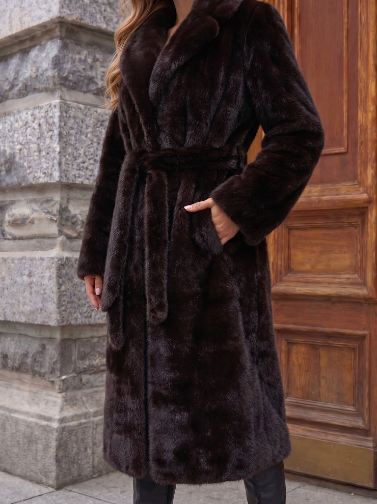 Шуба женская зимняя LAWINTER, темно-коричневая, модель 5391