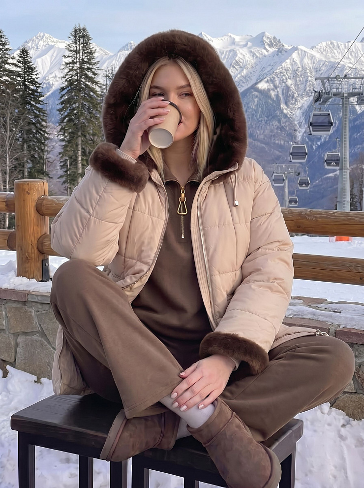Куртка женская зимняя LAWINTER, бежевая, модель 85883