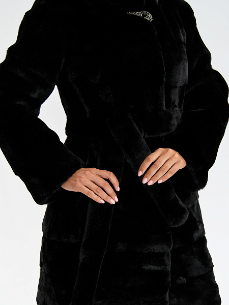 Шуба LAWINTER  модель 53961, цвет Черный