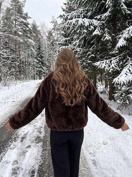 Шуба женская зимняя LAWINTER, коричневая, модель 56760