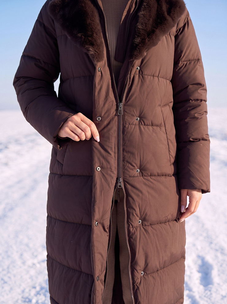 Пуховик женский зимний LAWINTER, коричневый, модель 86603
