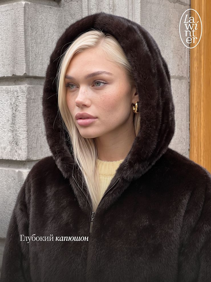 Шуба женская зимняя LAWINTER, коричневая, модель 56200