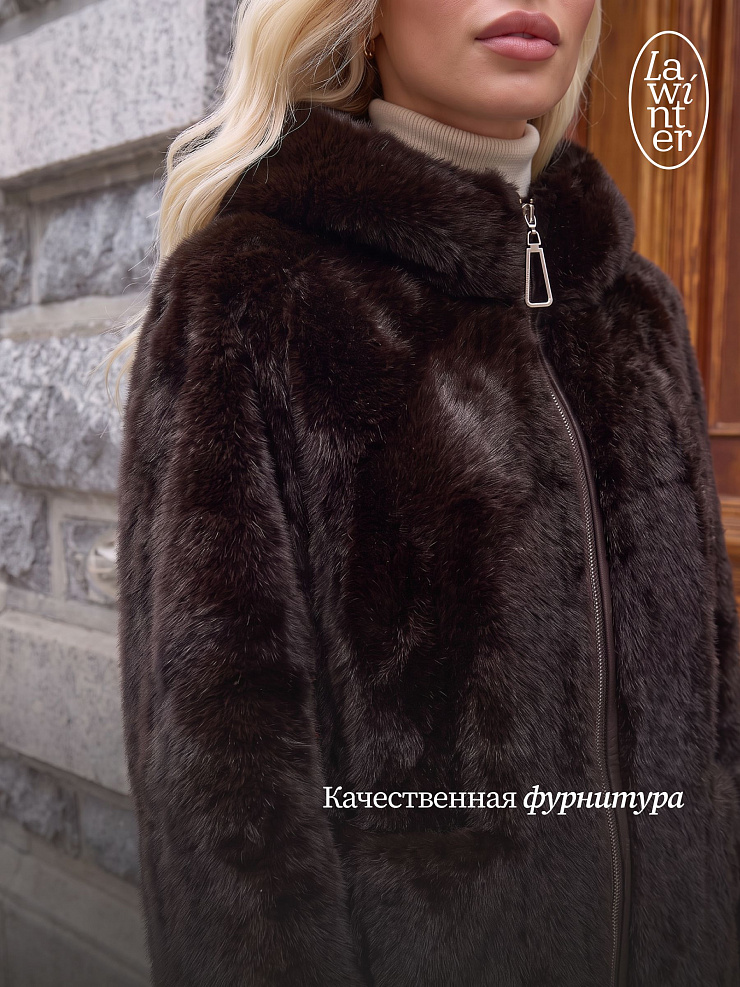 Шуба женская зимняя LAWINTER, коричневая, модель 55306