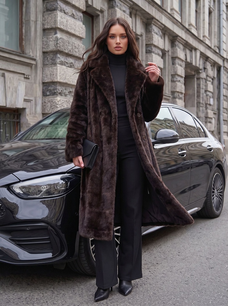 Шуба женская зимняя LAWINTER, коричневая, модель 55845