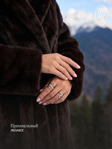 Шуба женская зимняя LAWINTER, коричневая, модель 55845
